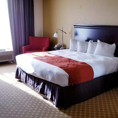 Quality Inn & Suites Alexandria Exteriör bild